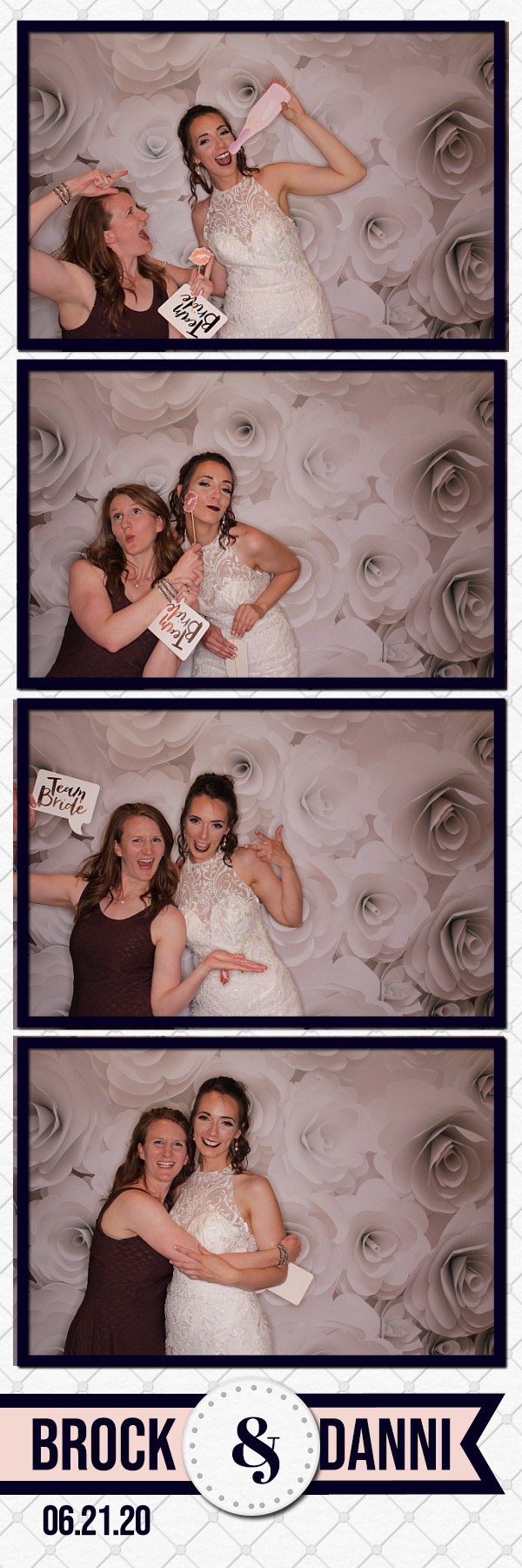 Danni and Brock’s Wedding | View more photos from the event at gallery.photoboothbillings.com/u/PhotoBoothBillings/Danni-and-Brock’s-Wedding